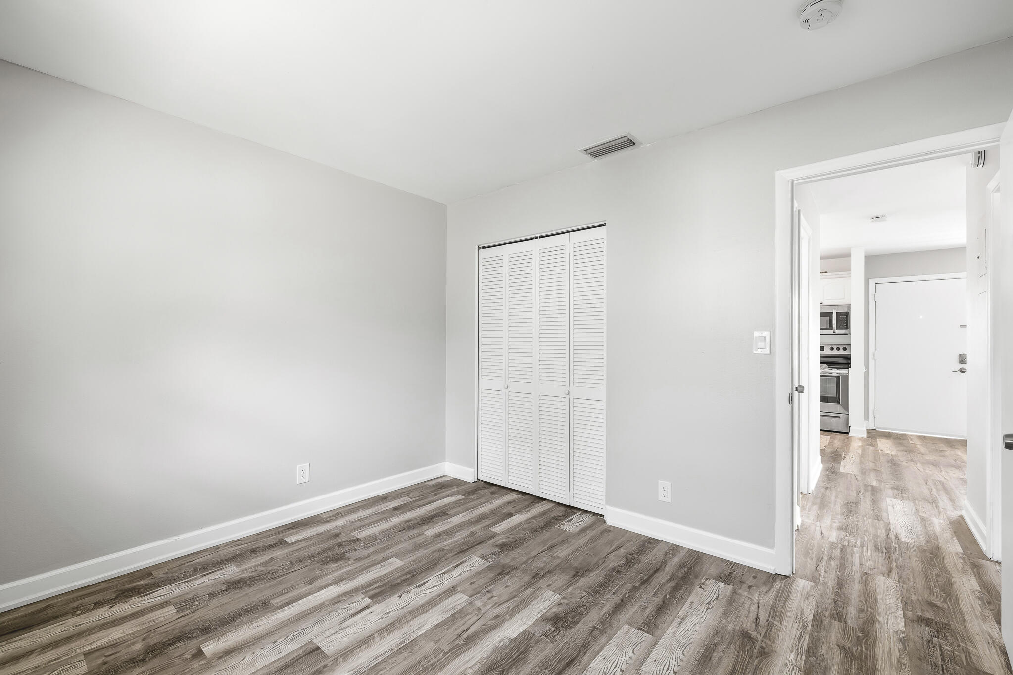 VILLAGE PARK AT OAKLAND CONDO - Residential