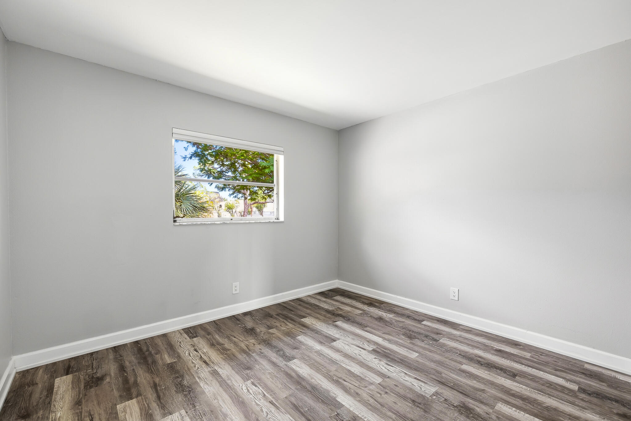 VILLAGE PARK AT OAKLAND CONDO - Residential