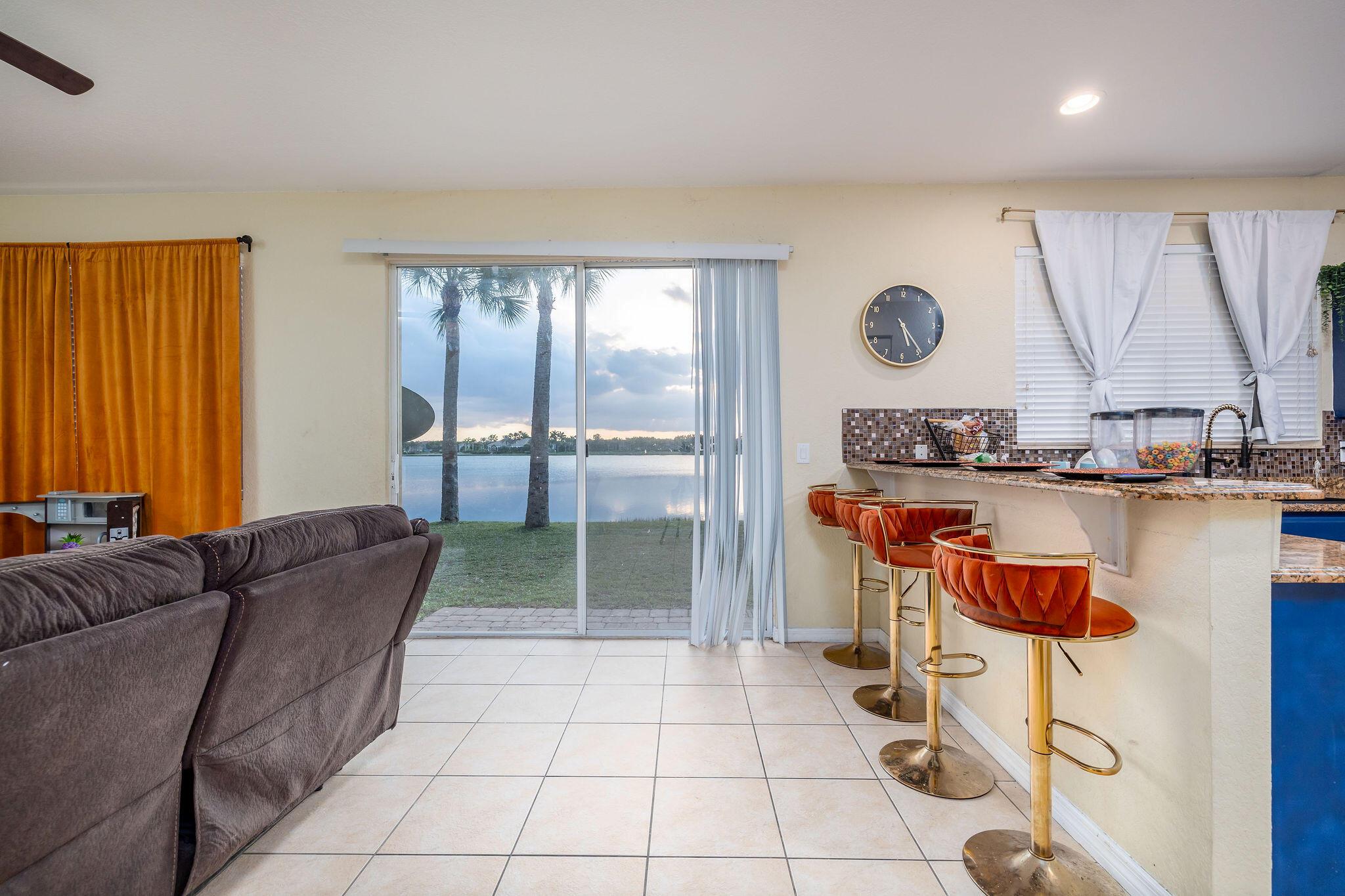 VIZCAYA FALLS - Residential