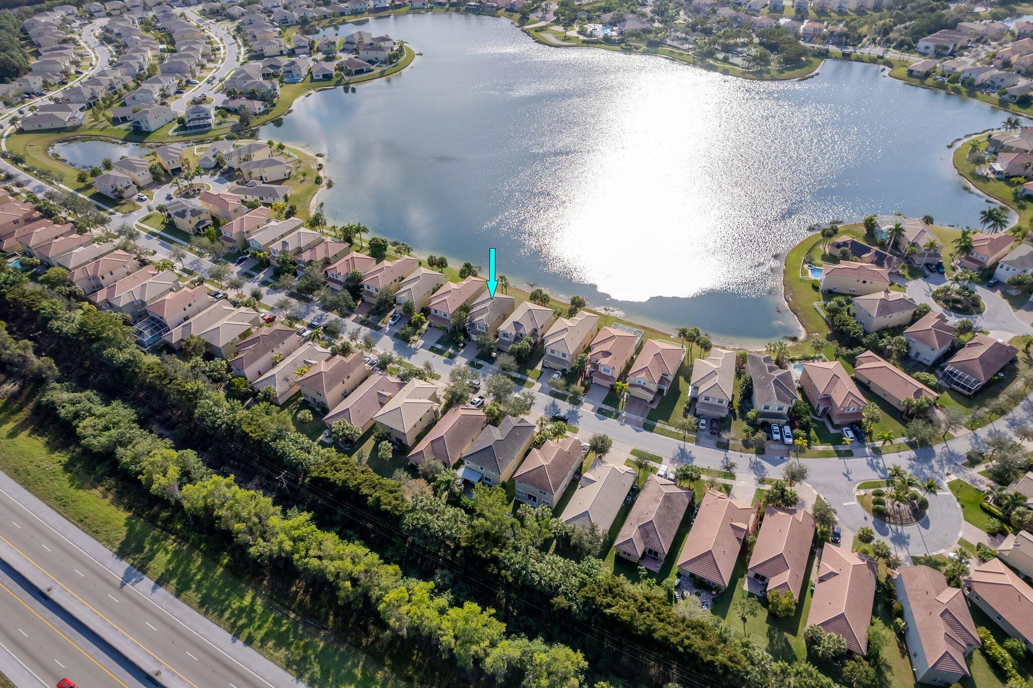 VIZCAYA FALLS - Residential