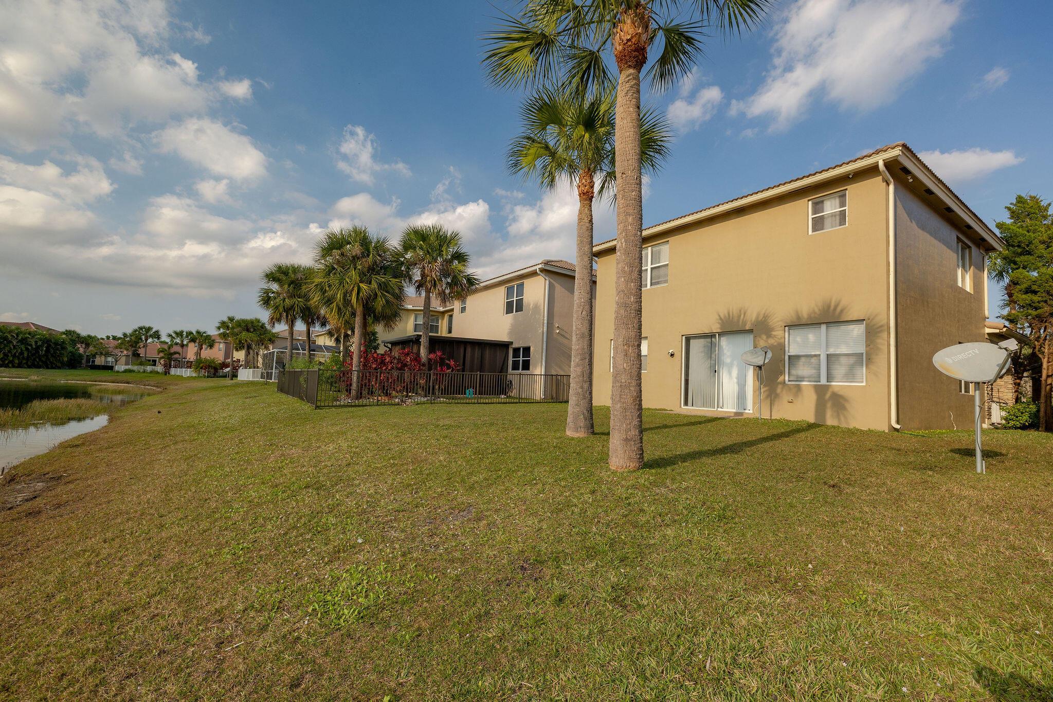 VIZCAYA FALLS - Residential