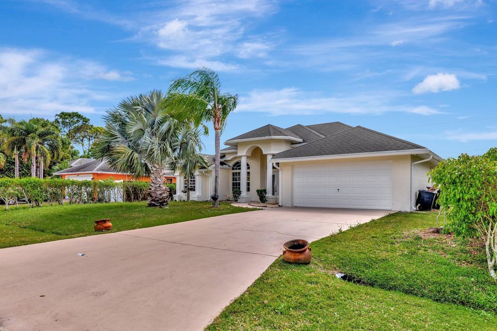 Photo of 1426 SW San Esteban Avenue, Port St Lucie, FL 34953 (MLS # R11067778)