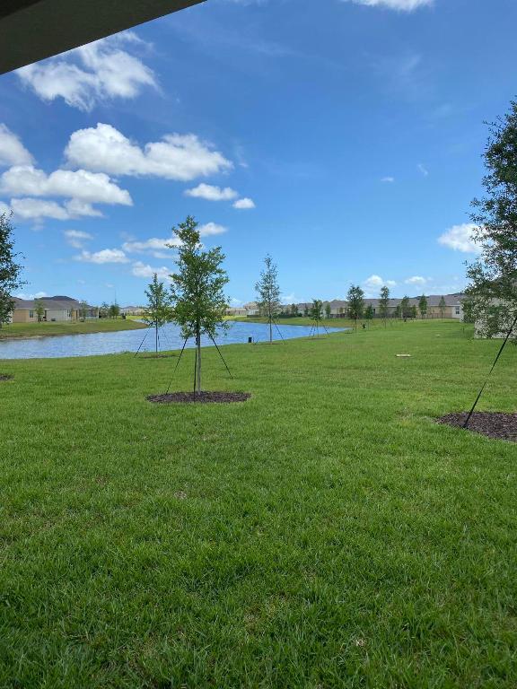 Crosstown Commons - Residential Lease