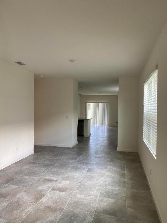 Crosstown Commons - Residential Lease