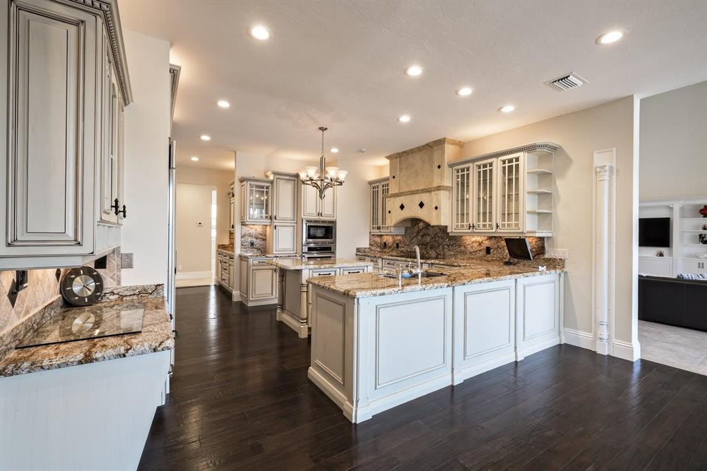 SAILFISH POINT - Residential