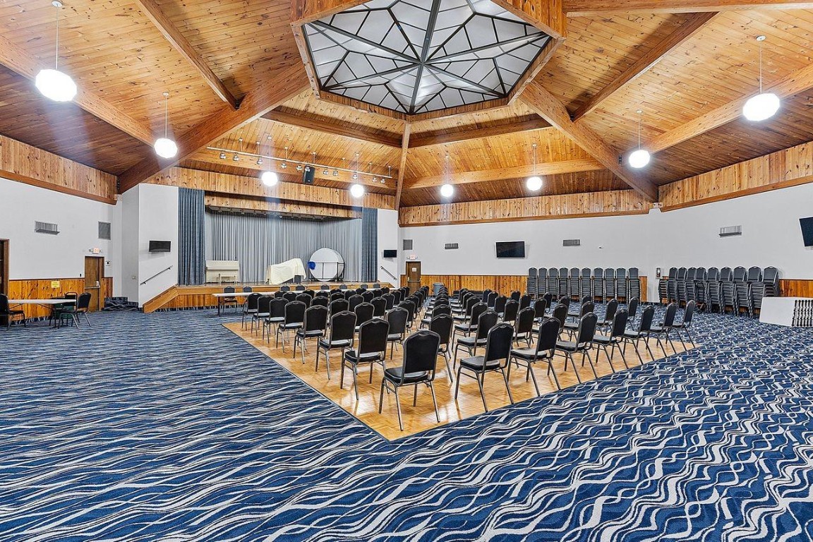 ROYAL PARK GARDENS III - Residential