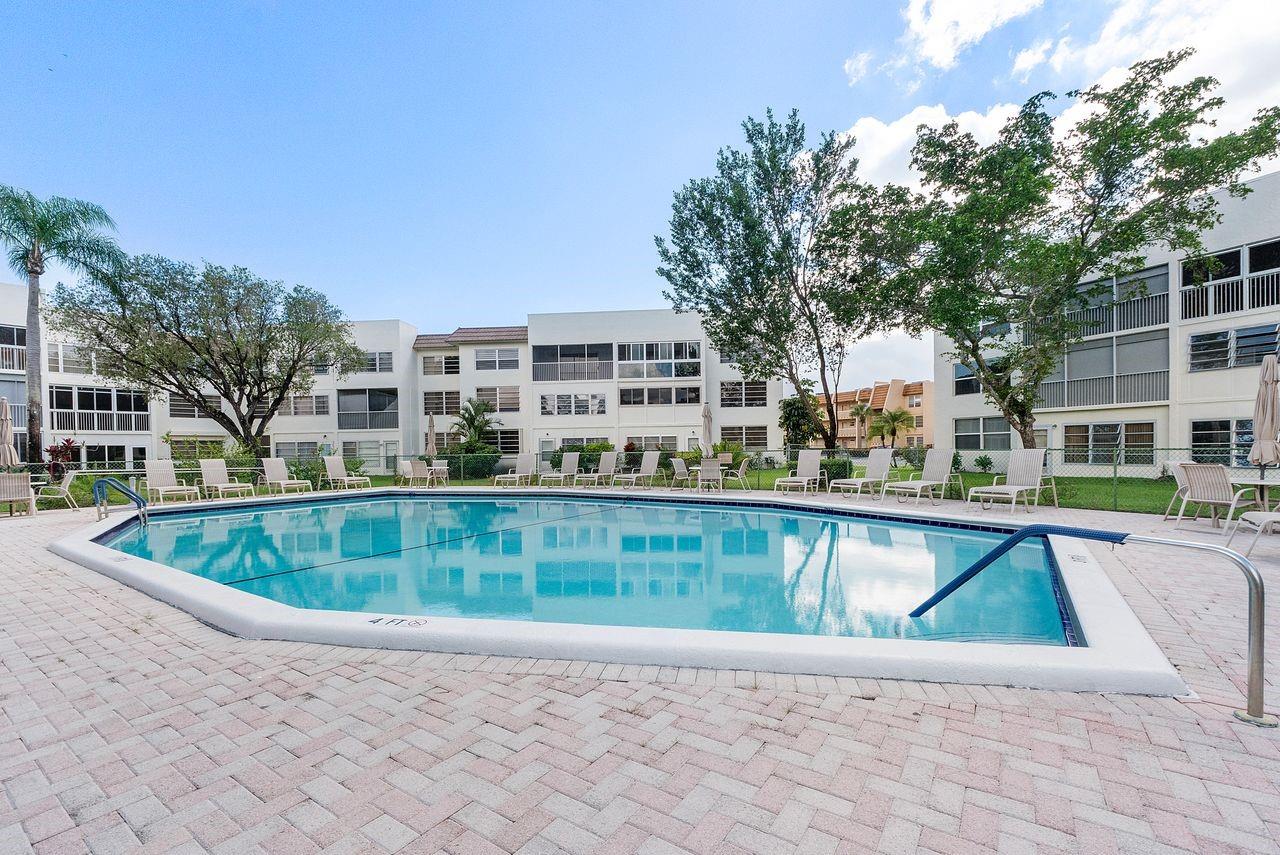 ROYAL PARK GARDENS III - Residential