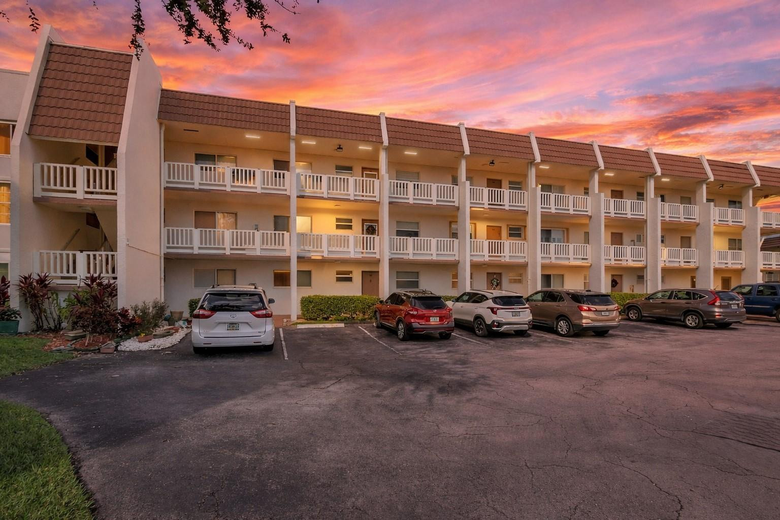 ROYAL PARK GARDENS III - Residential