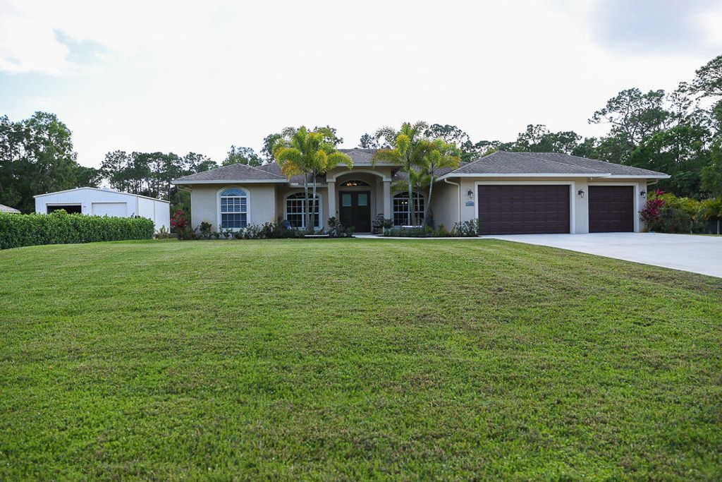 Photo of 11862 Sandy Run Run, Jupiter, FL 33478 (MLS # R10959045)