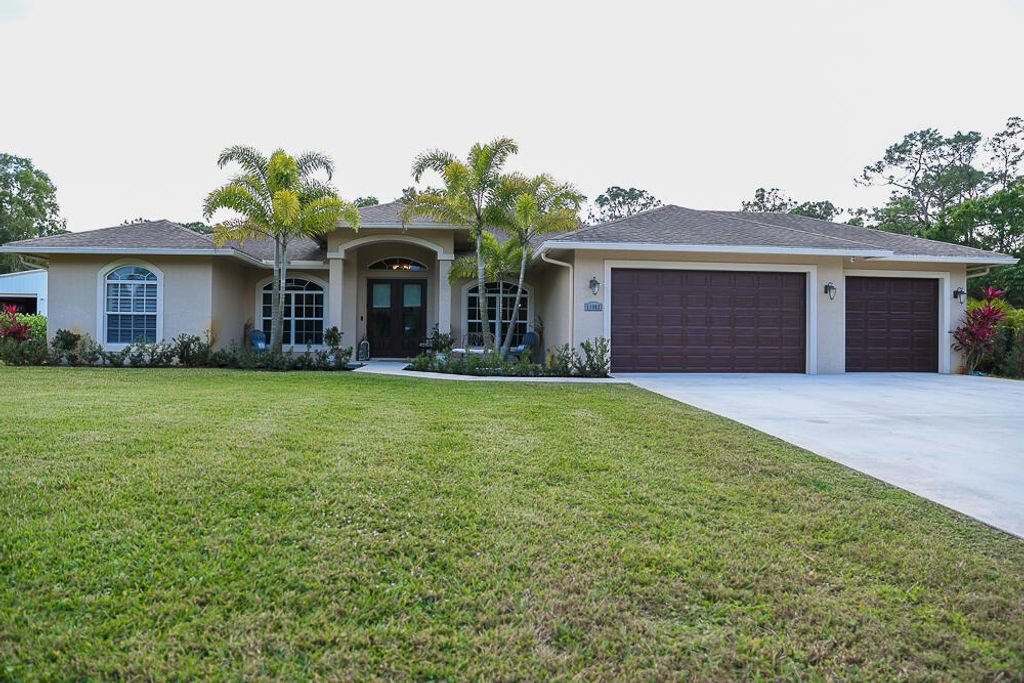 Photo of 11862 Sandy Run Run, Jupiter, FL 33478 (MLS # R10959045)