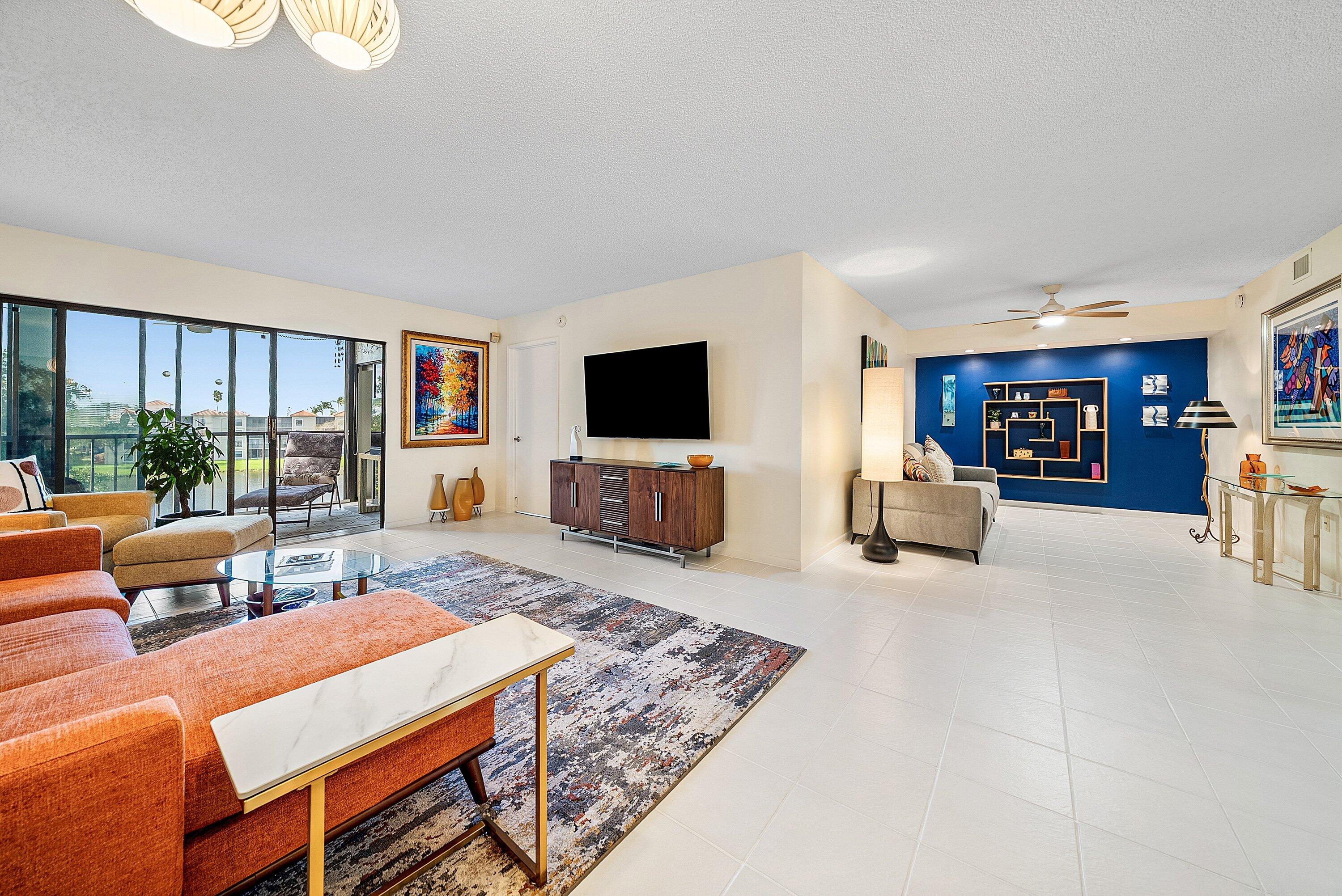 HUNTINGTON POINTE - Residential