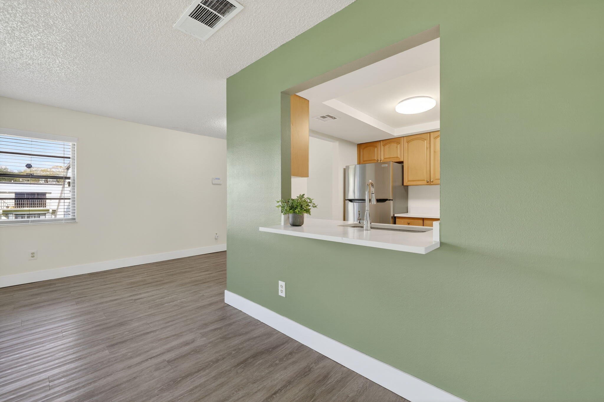 WOODLANDS CONDOMINIUM APARTMENT BUILDING 2 - Residential