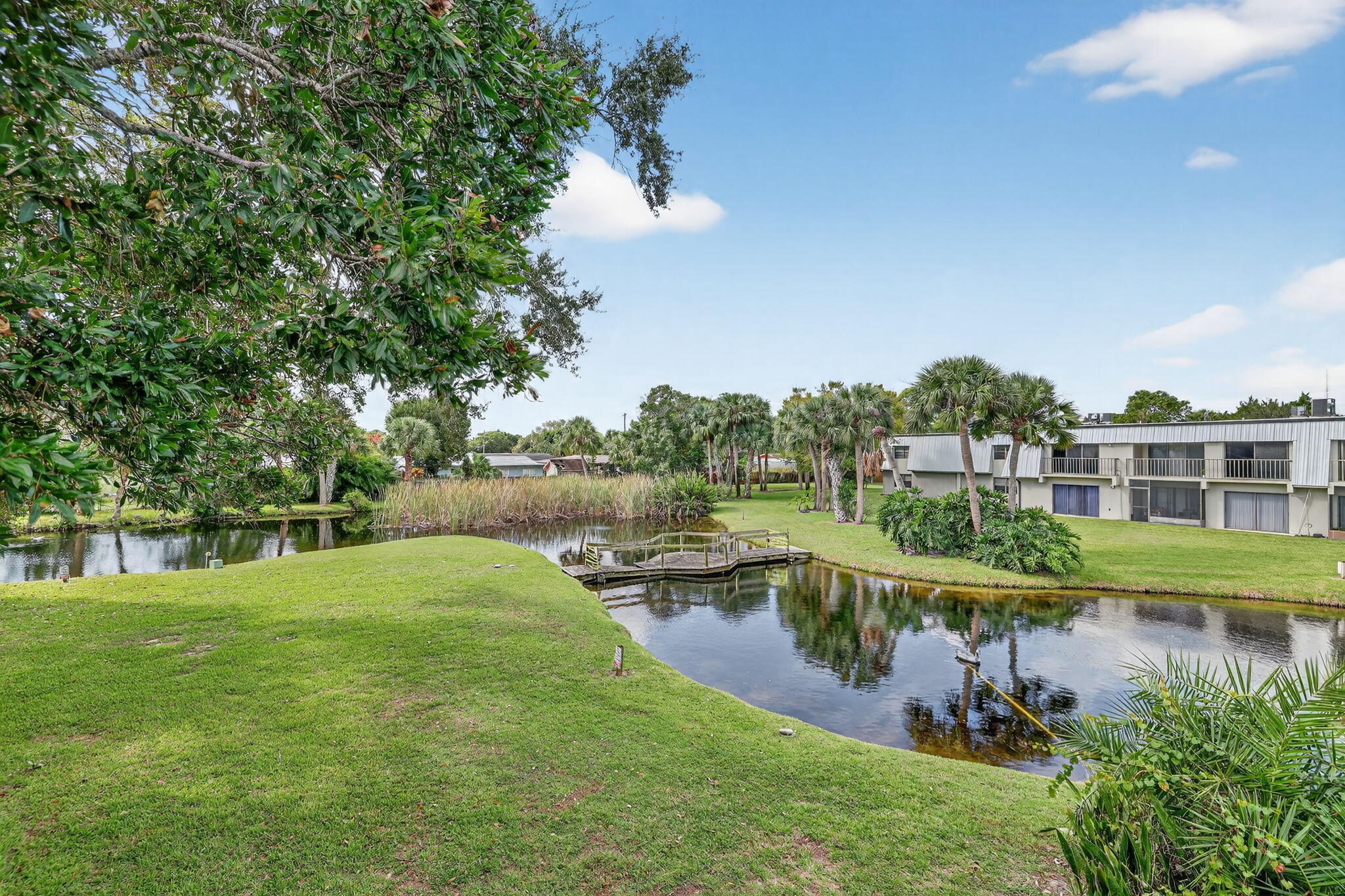 WOODLANDS CONDOMINIUM APARTMENT BUILDING 2 - Residential