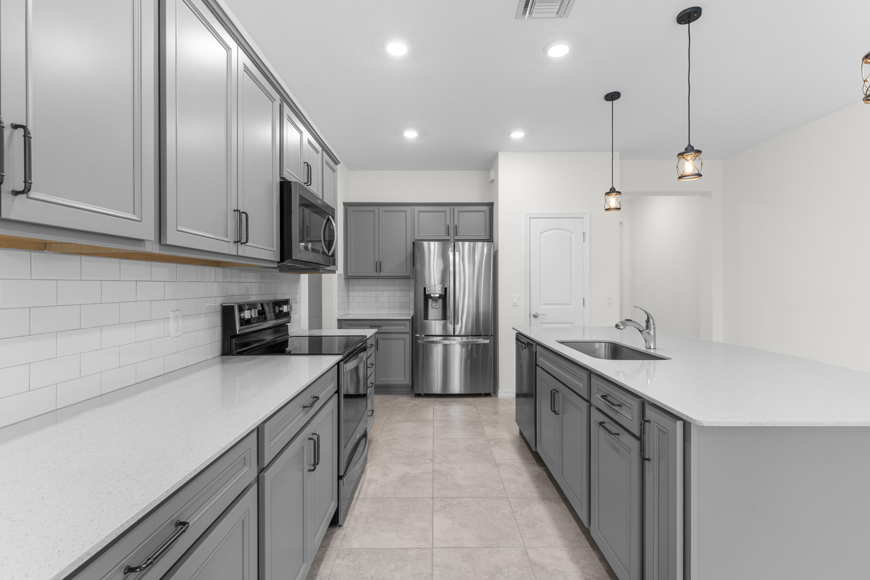 FIELDS AT GULFSTREAM POLO PUD PLAT SIX - Residential Lease