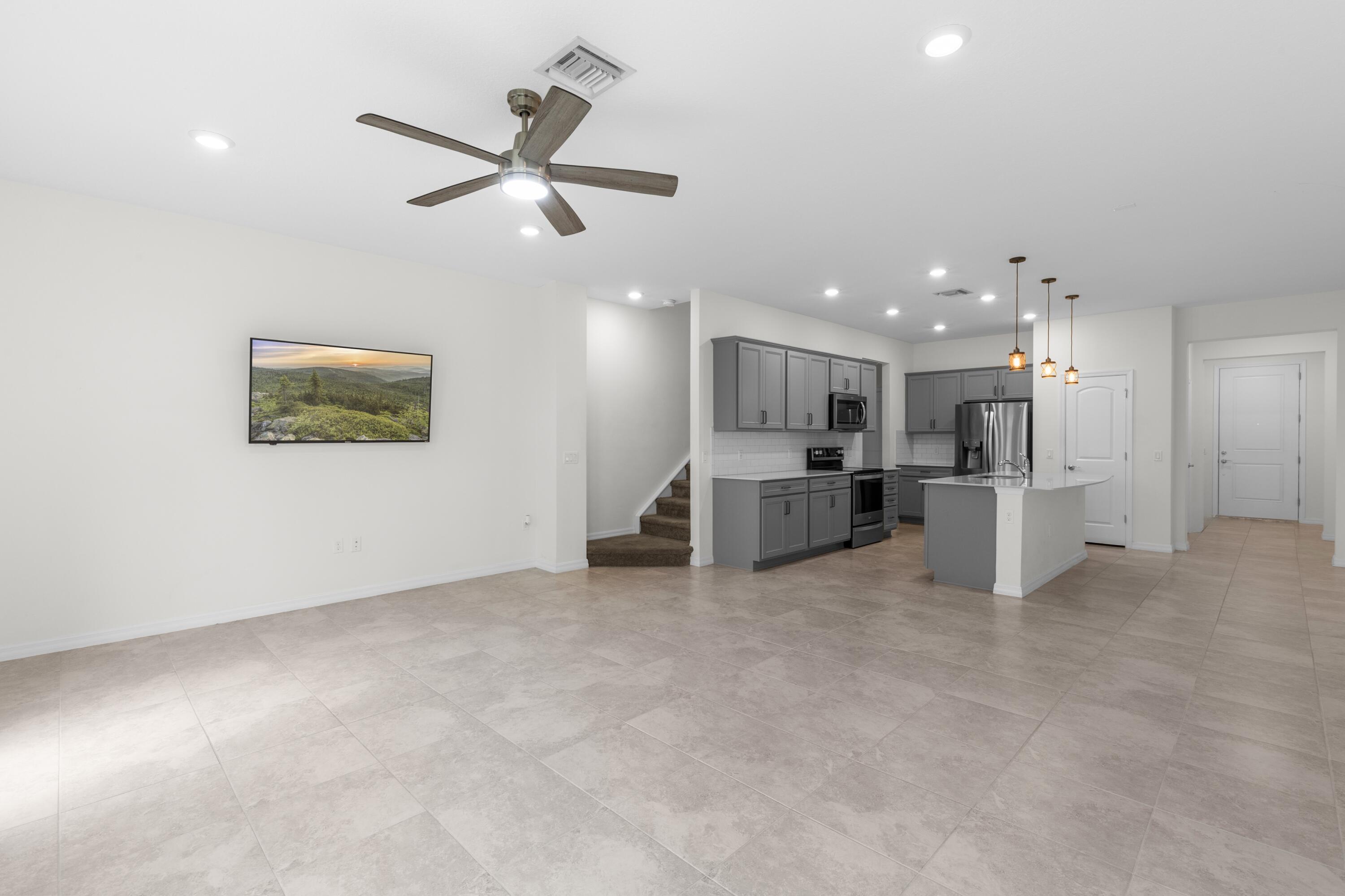 FIELDS AT GULFSTREAM POLO PUD PLAT SIX - Residential Lease