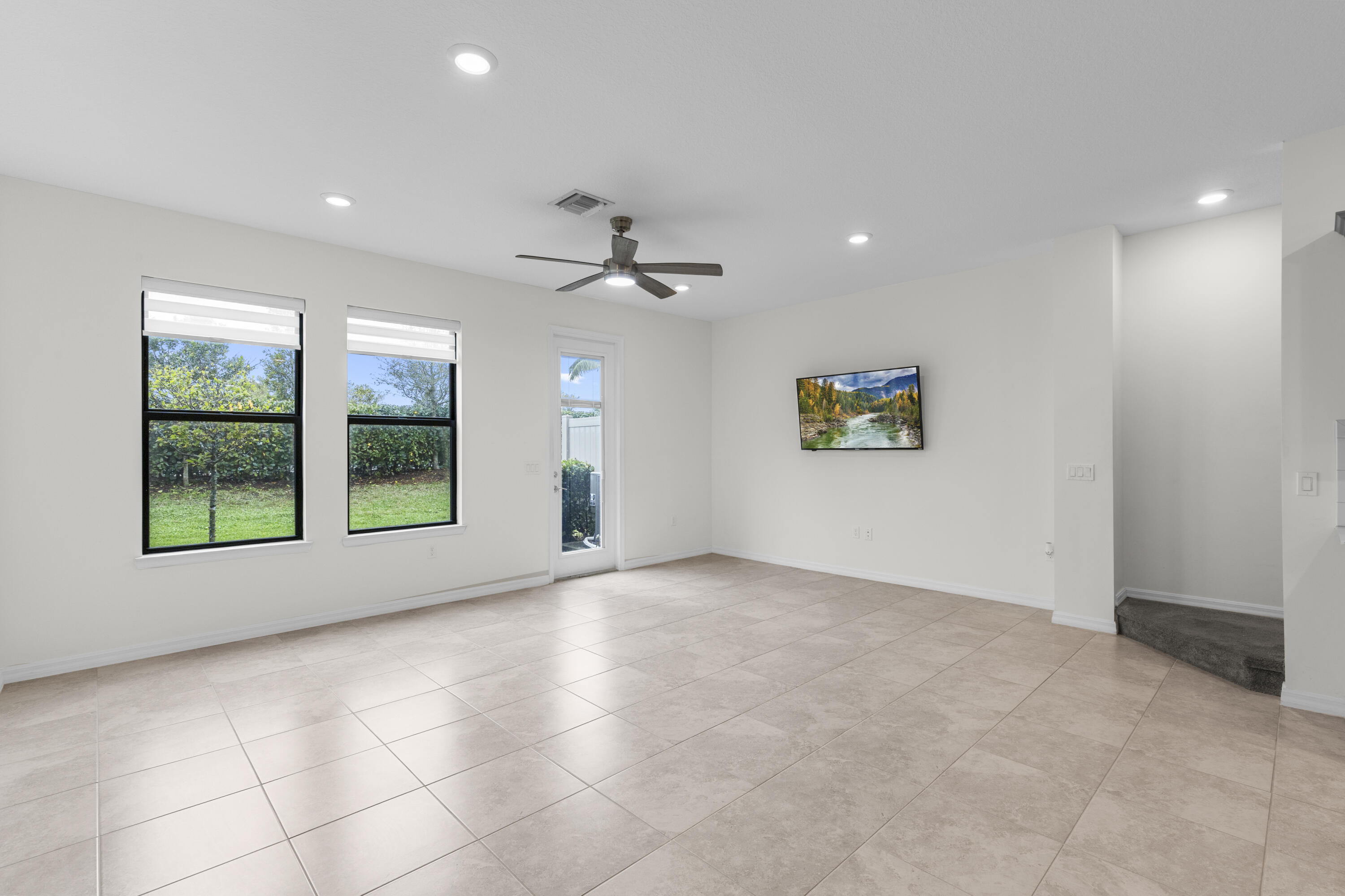 FIELDS AT GULFSTREAM POLO PUD PLAT SIX - Residential Lease