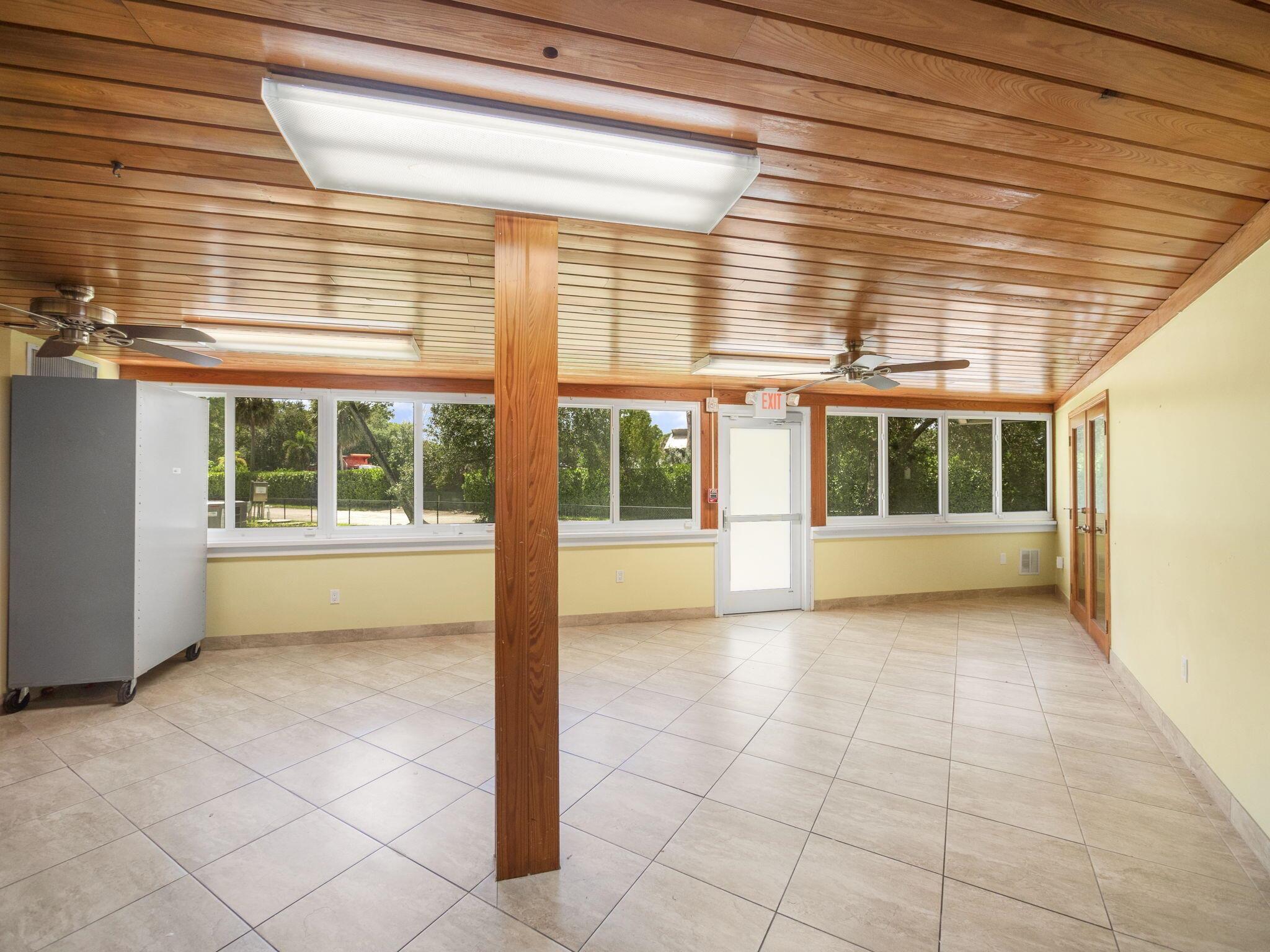 PALM BEACH FARMS CO 3 - Commercial Sale