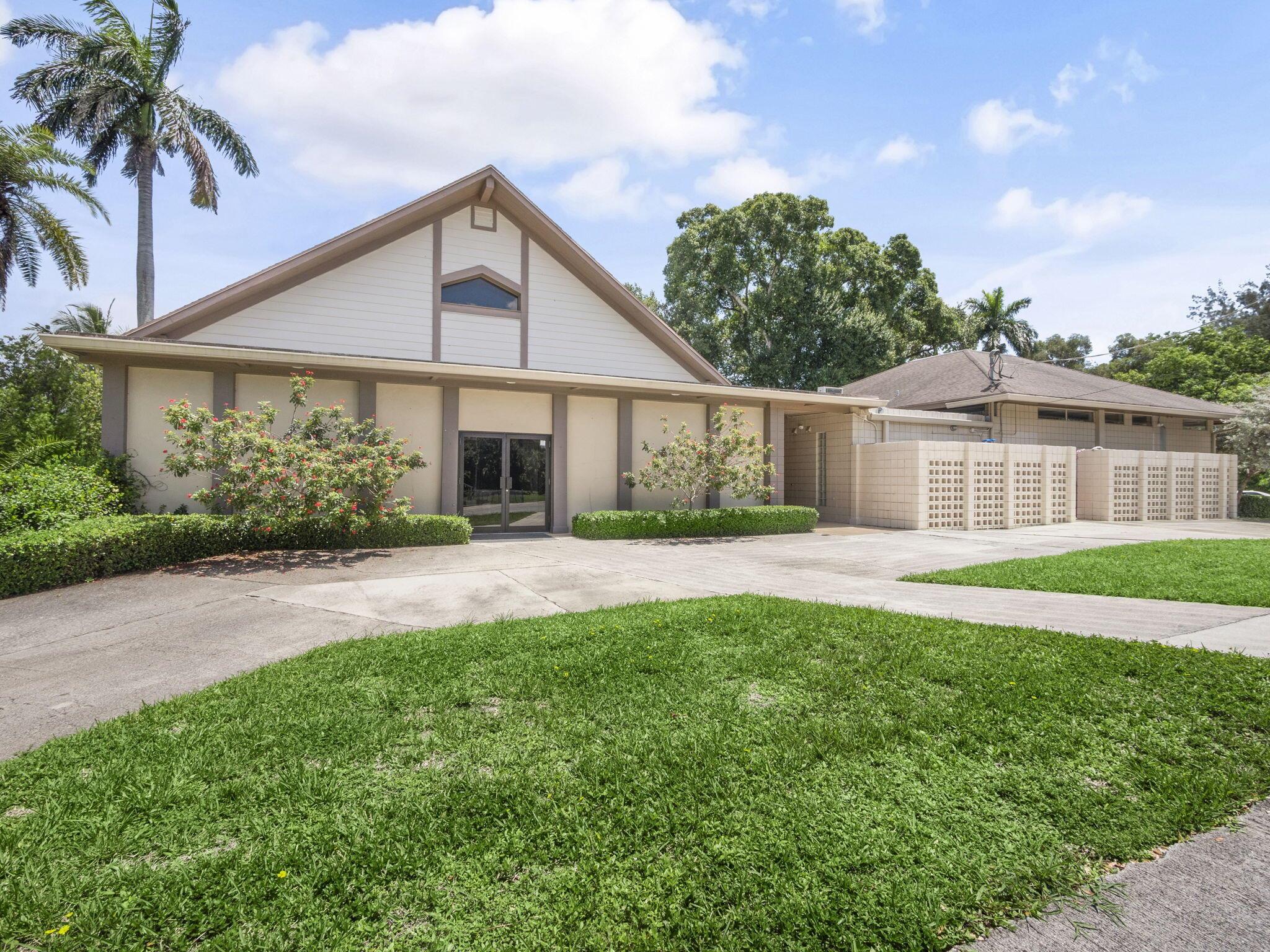 PALM BEACH FARMS CO 3 - Commercial Sale