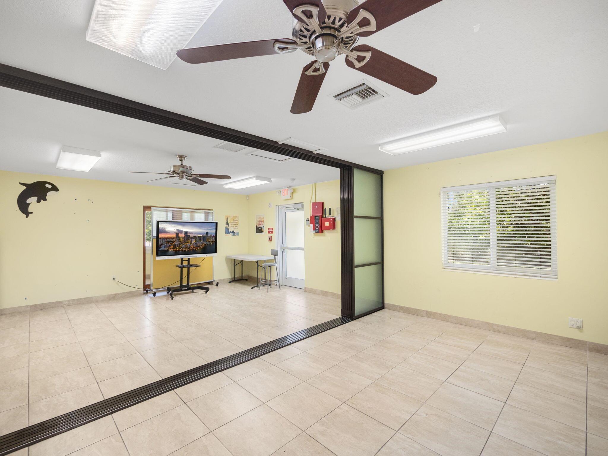 PALM BEACH FARMS CO 3 - Commercial Sale