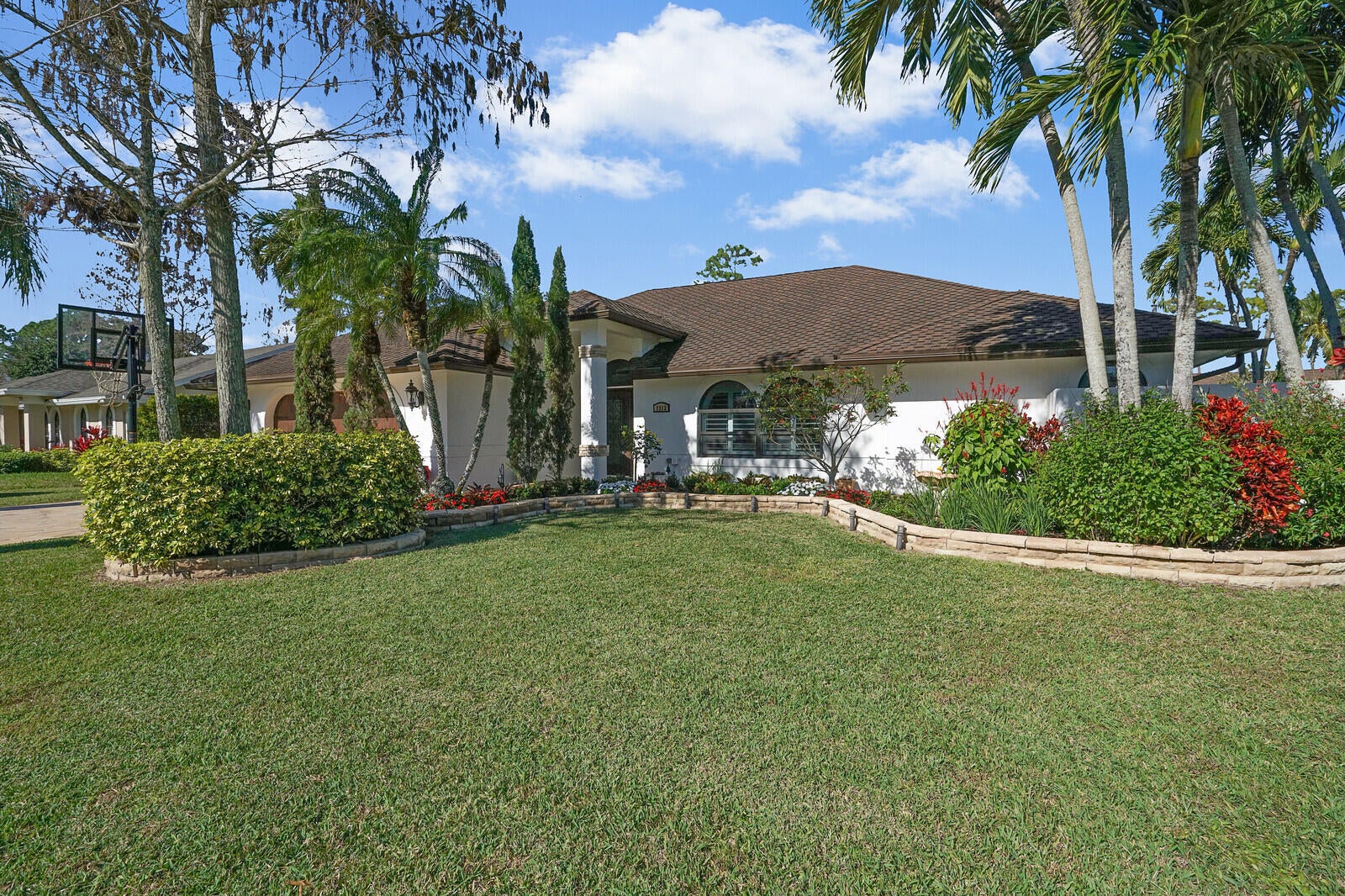 1313 Brampton Cove