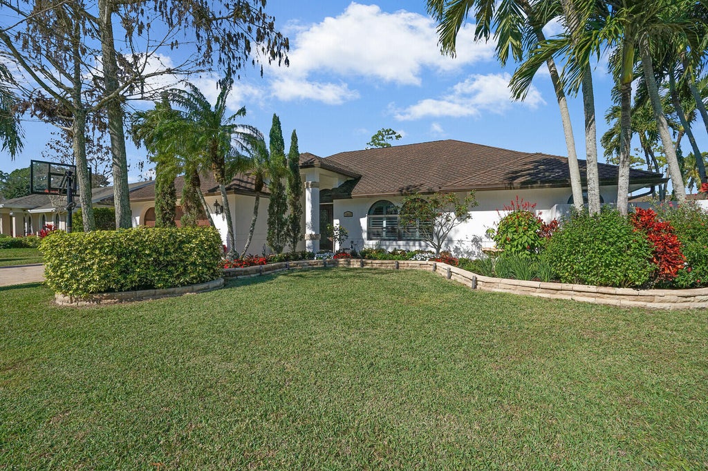 Photo of 1313 Brampton Cove, Wellington, FL 33414 (MLS # B26048907)