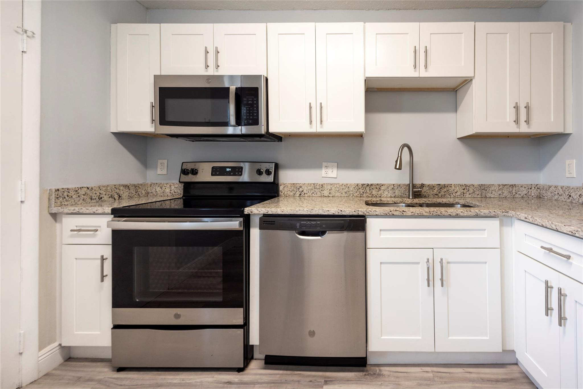 The Inverrary Country Clu - Residential Lease