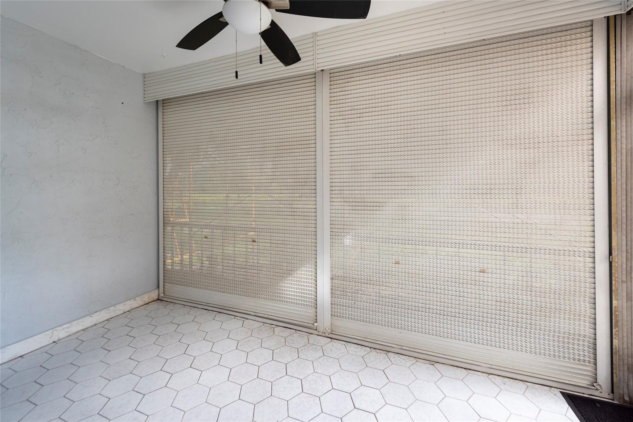 The Inverrary Country Clu - Residential Lease