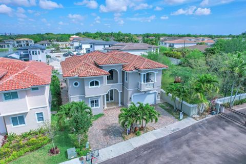 A home in Dania Beach