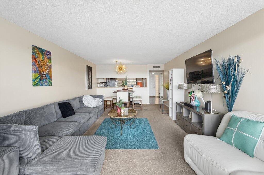 DORADO AT HAMPTONS WEST - Residential