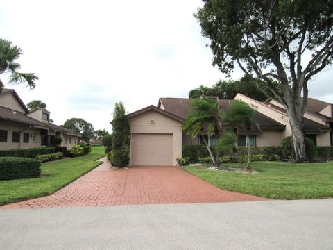 A home in Lake Worth