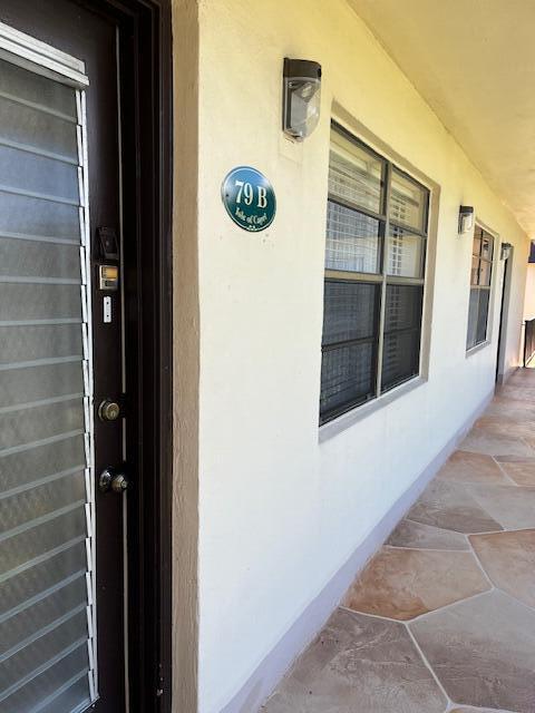 A Pleasure to show a clean Deluxe Model. Enclosed Patio, Golf view from Living Room Enjoy very active lifestyle.Golf, Tennis, Shuffleboard, Pickleball, Bocce Ball,Indoor & Outdoor Pools, Bus Service, Etc.