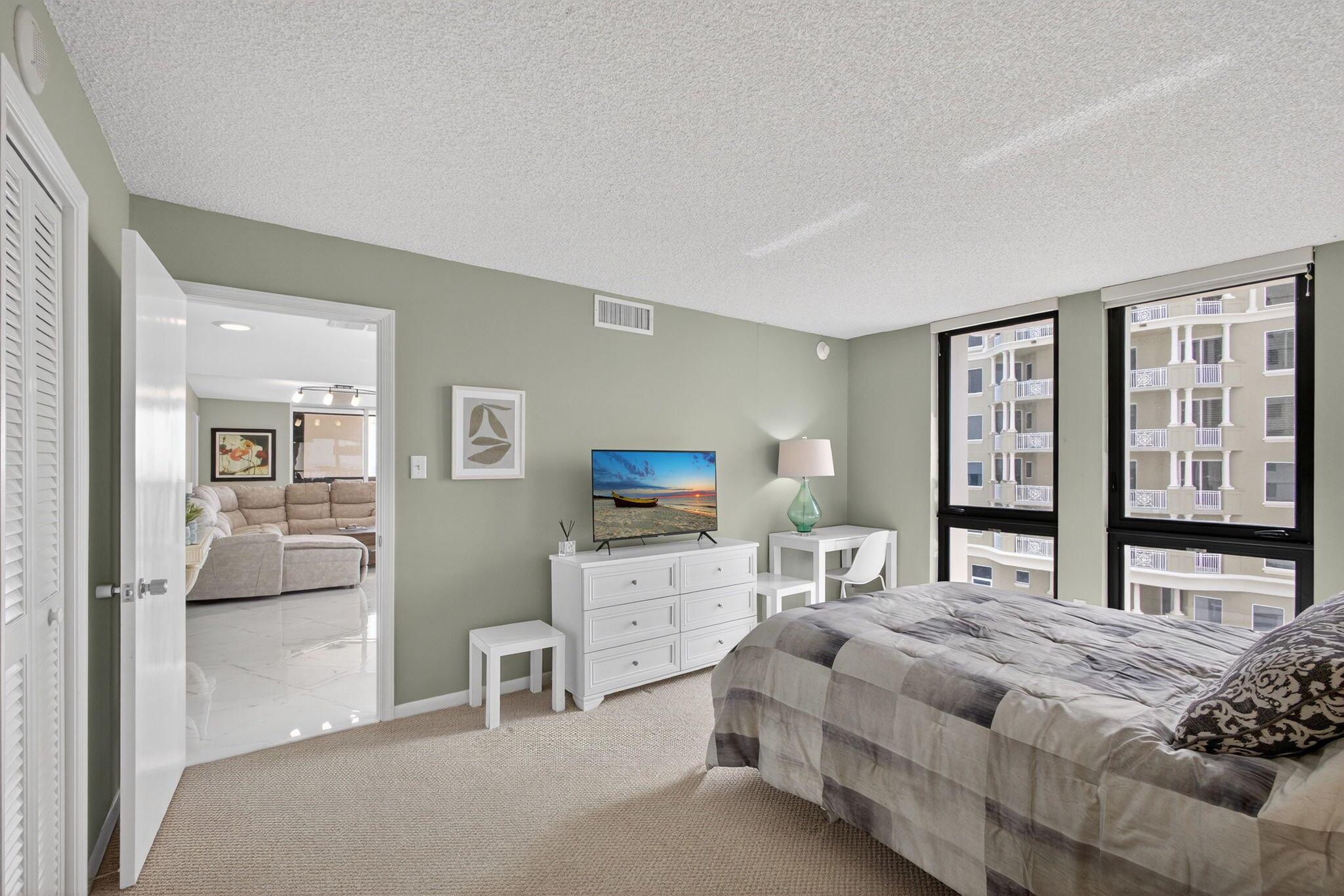 EASTPOINTE CONDO - Residential