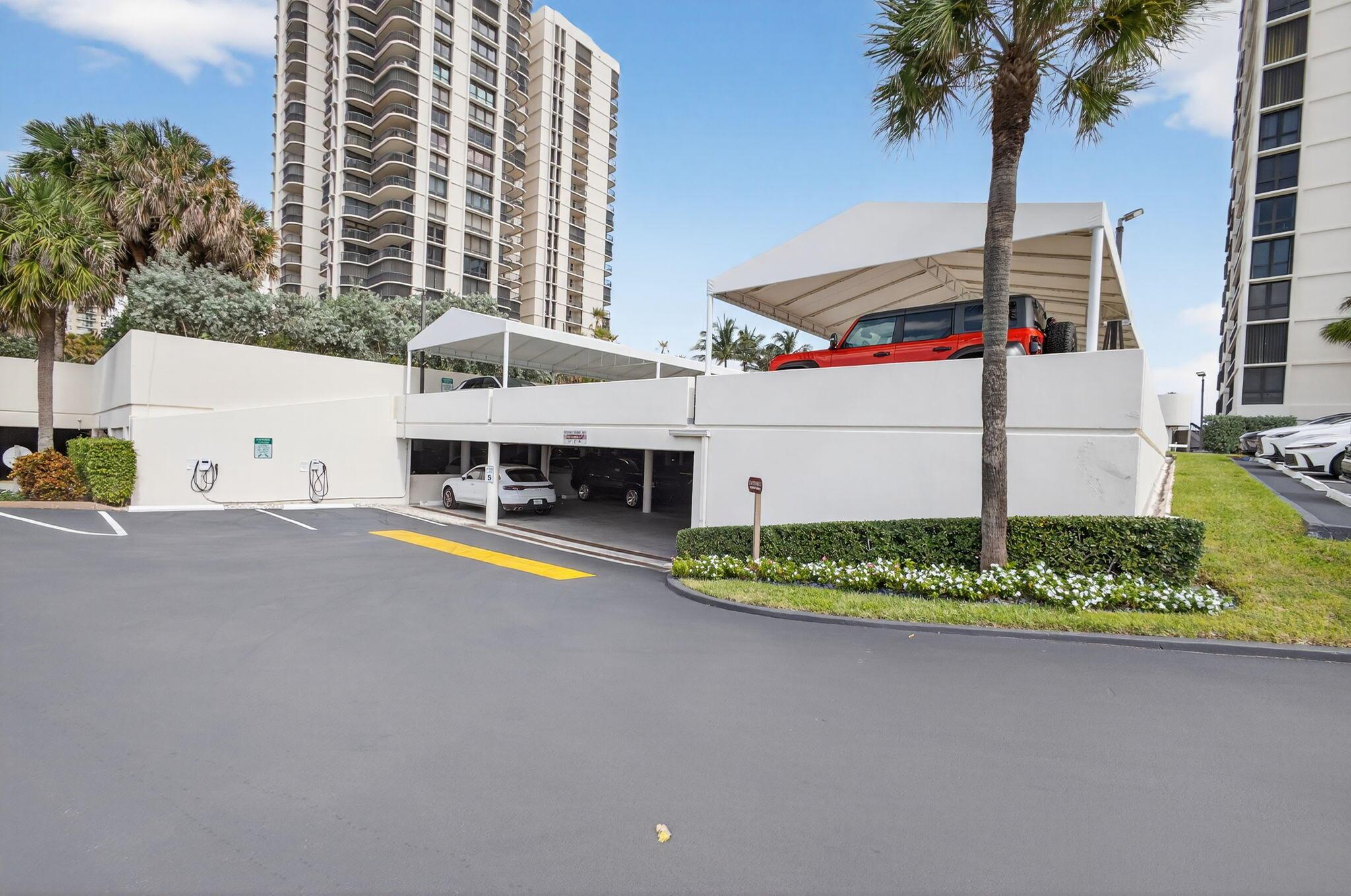 EASTPOINTE CONDO - Residential