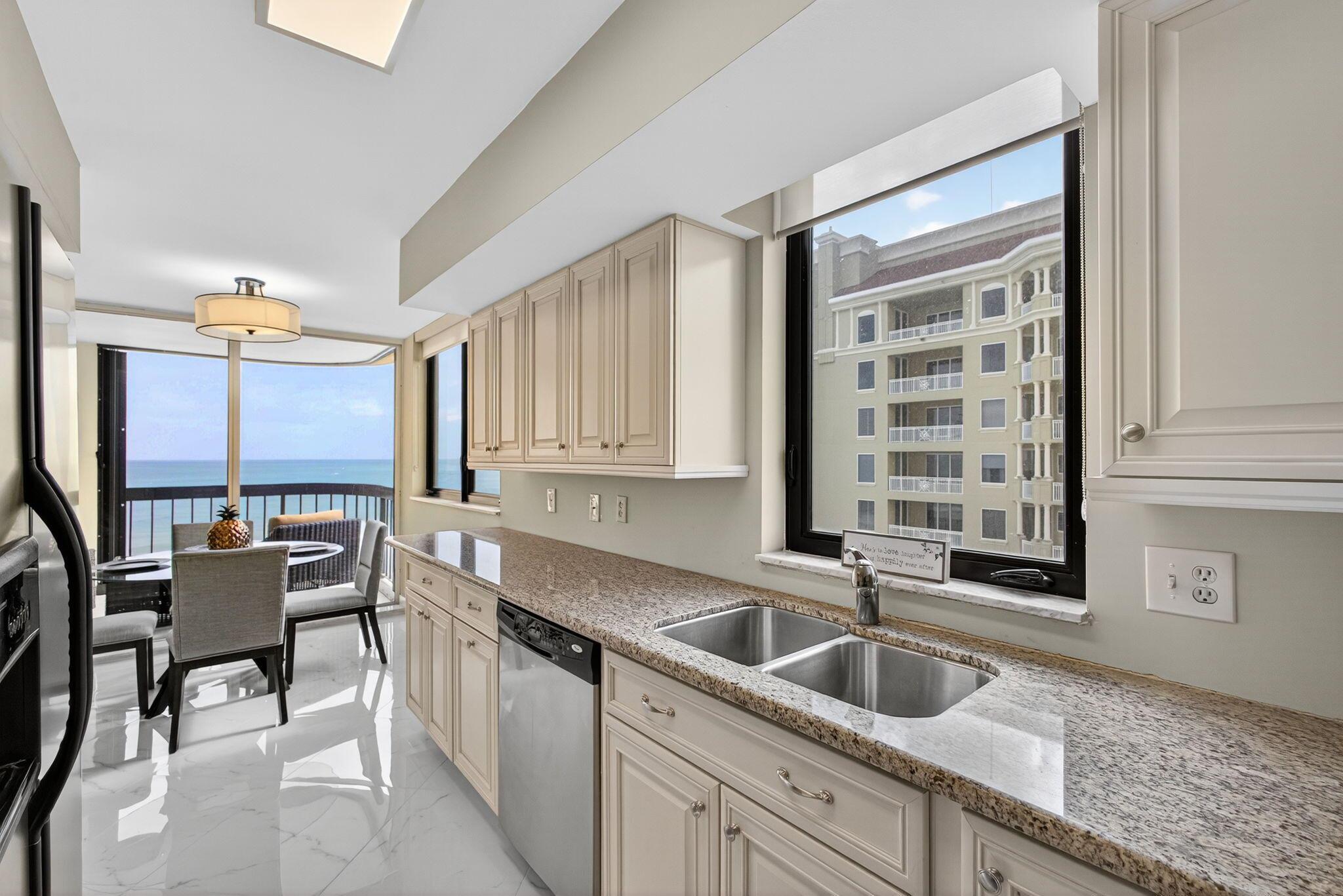 EASTPOINTE CONDO - Residential