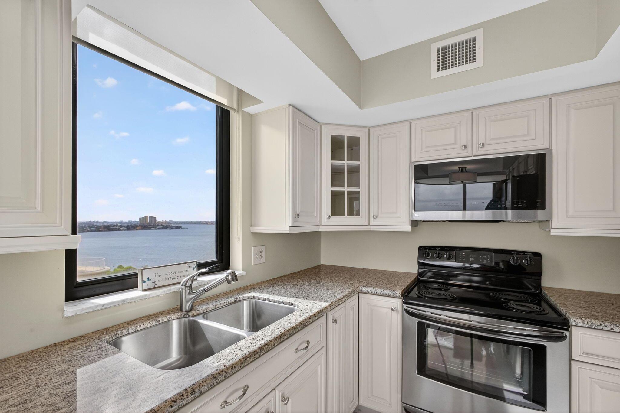 EASTPOINTE CONDO - Residential