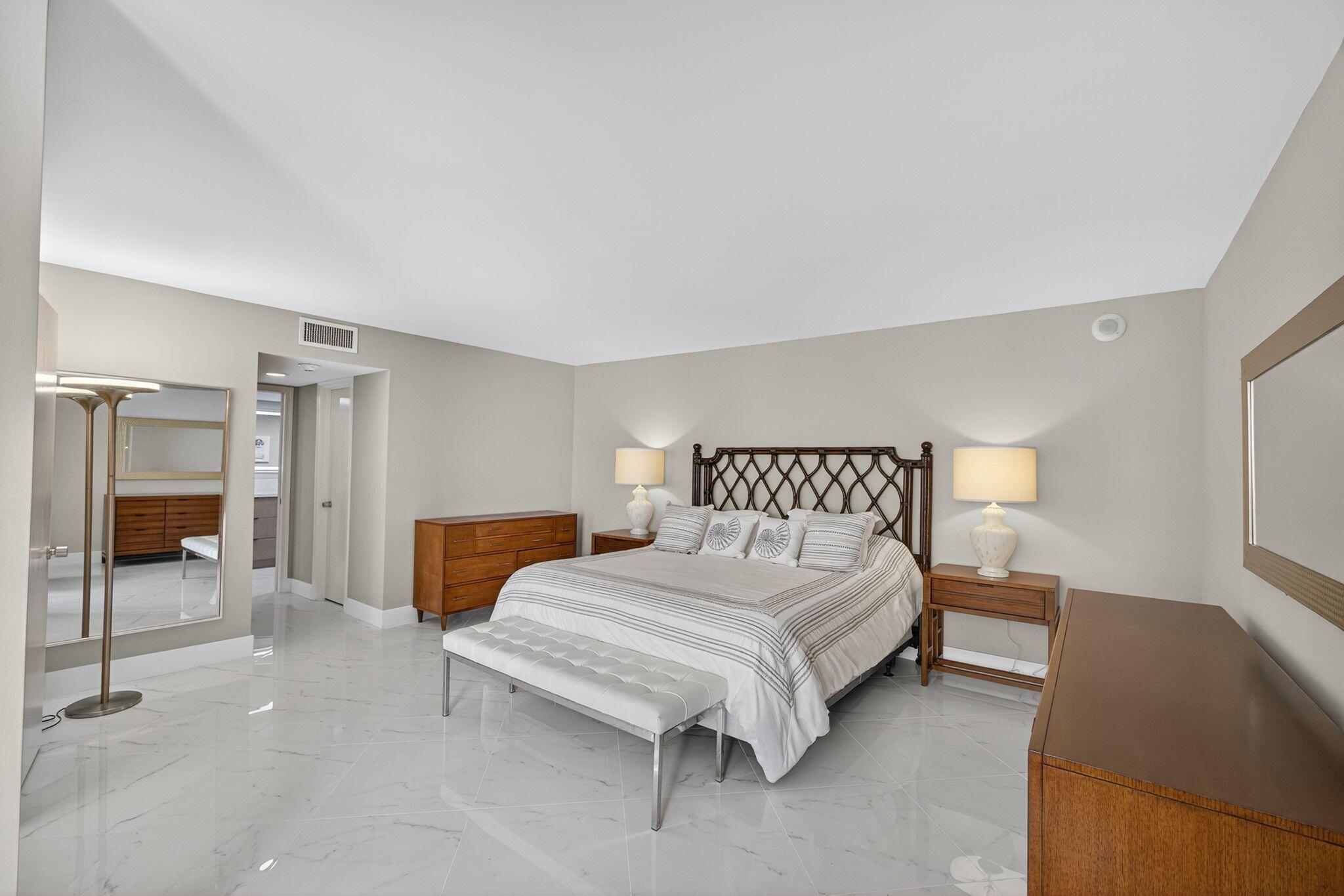 EASTPOINTE CONDO - Residential