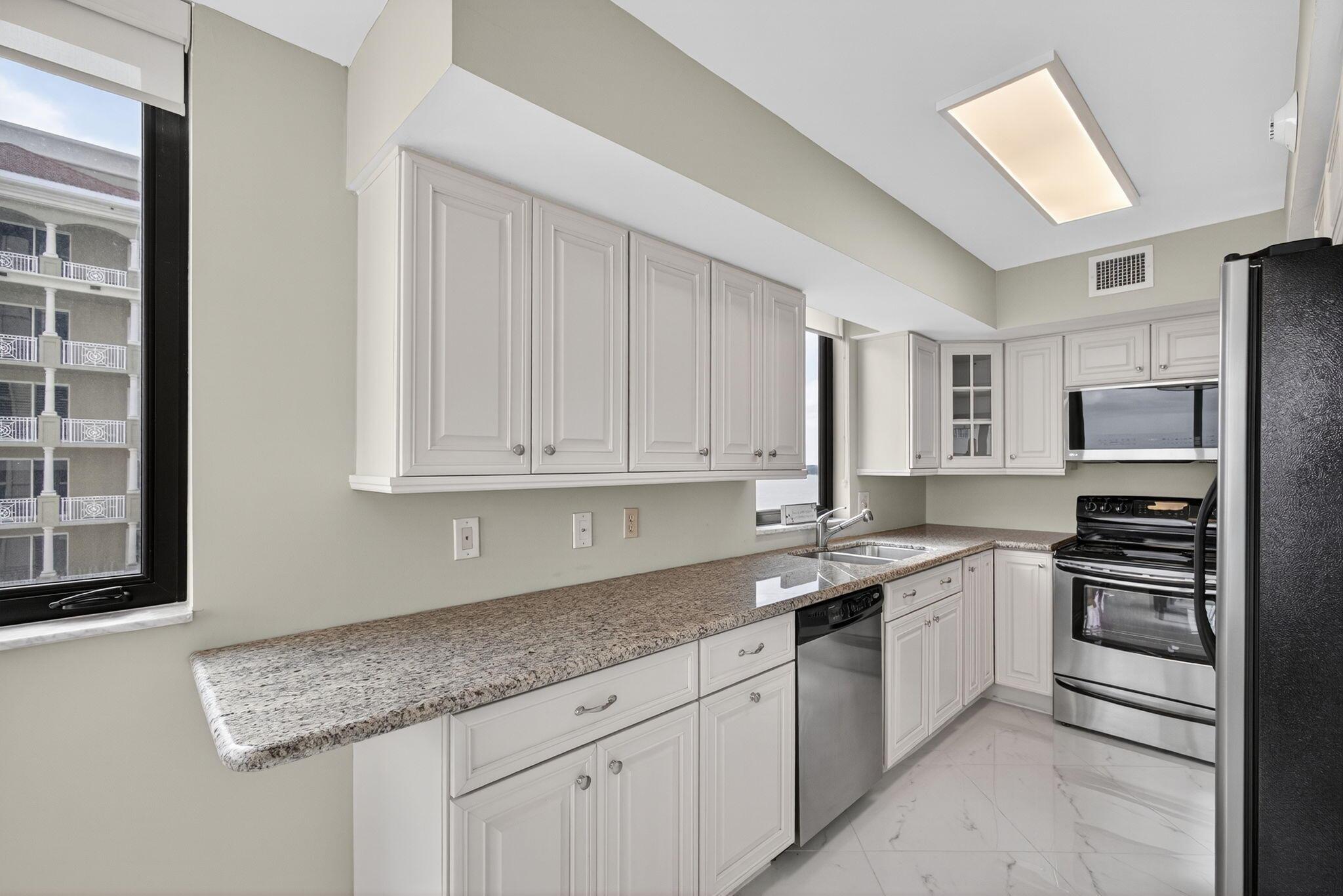 EASTPOINTE CONDO - Residential