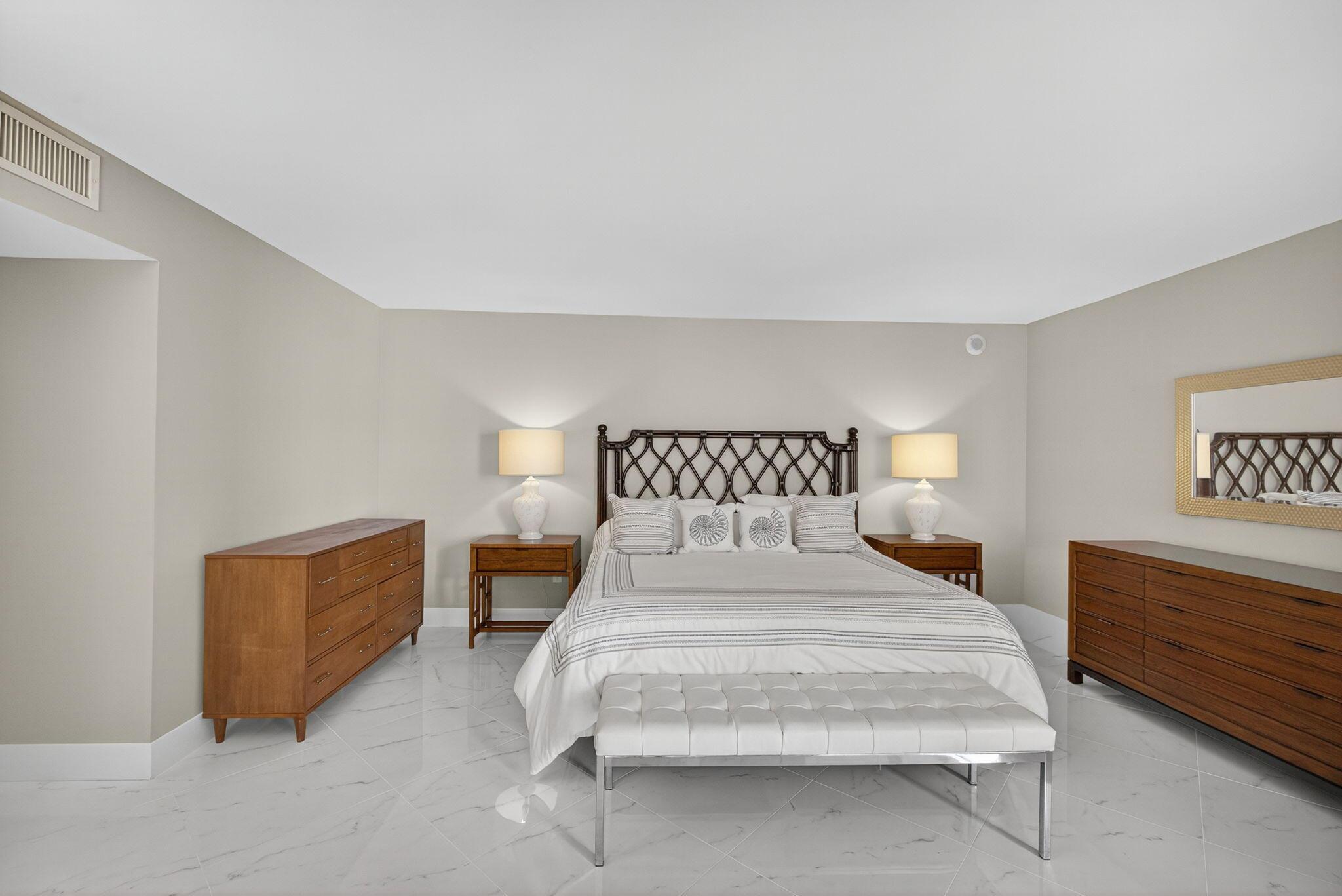 EASTPOINTE CONDO - Residential