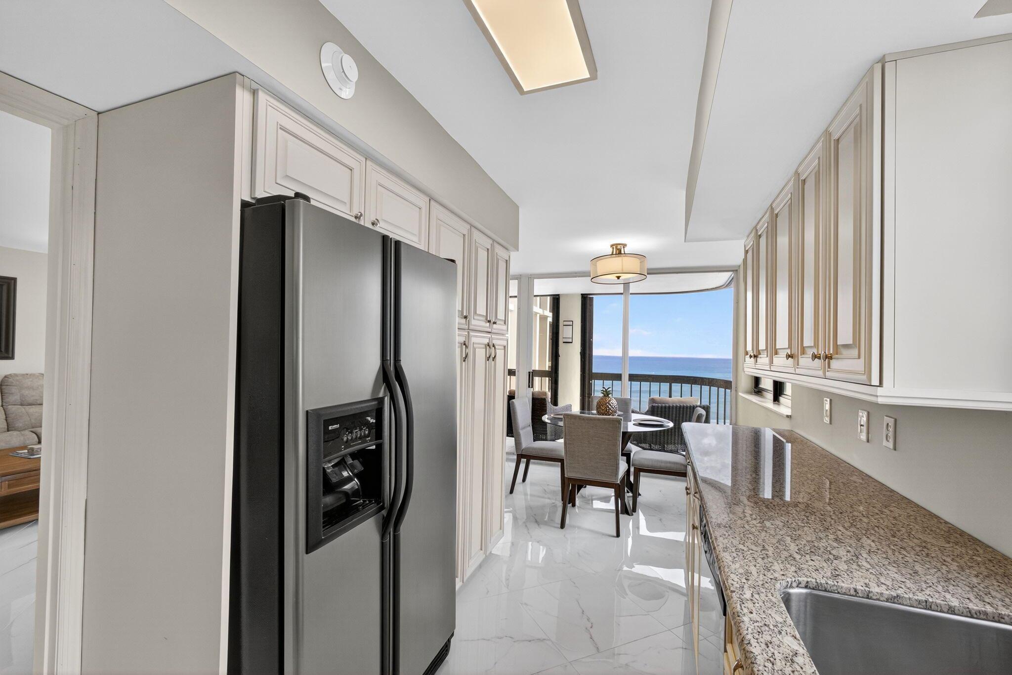 EASTPOINTE CONDO - Residential