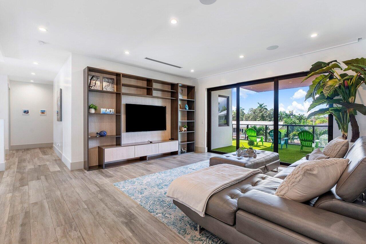 CORAL RIDGE - Residential