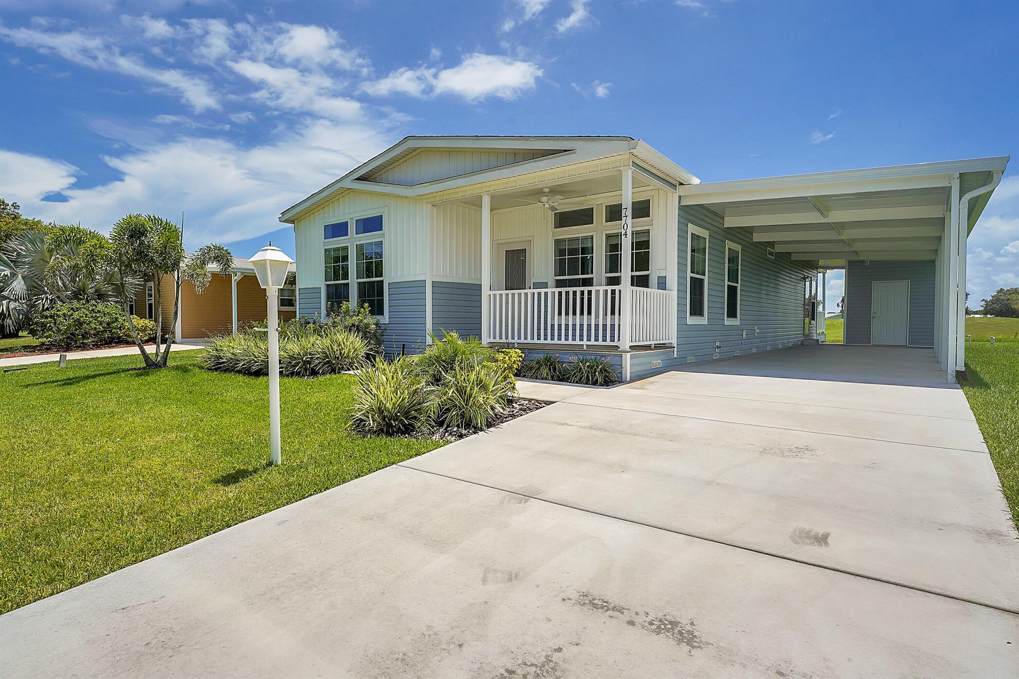 7704 Mcclintock Way, Port St Lucie, FL, 34952/$241,000 1 7704 Mcclintock Way