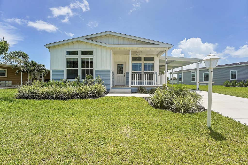 Photo of 7704 Mcclintock Way, Port Saint Lucie, FL 34952 (MLS # R10969313)