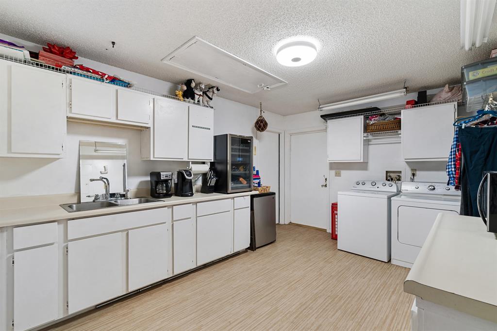 Eastview Manor - Residential