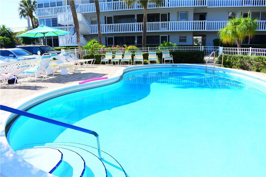 NORTH HAMPTON COURT - Residential