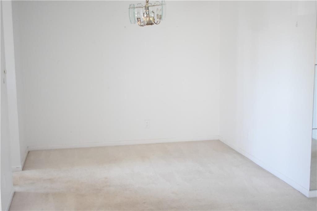 NORTH HAMPTON COURT - Residential