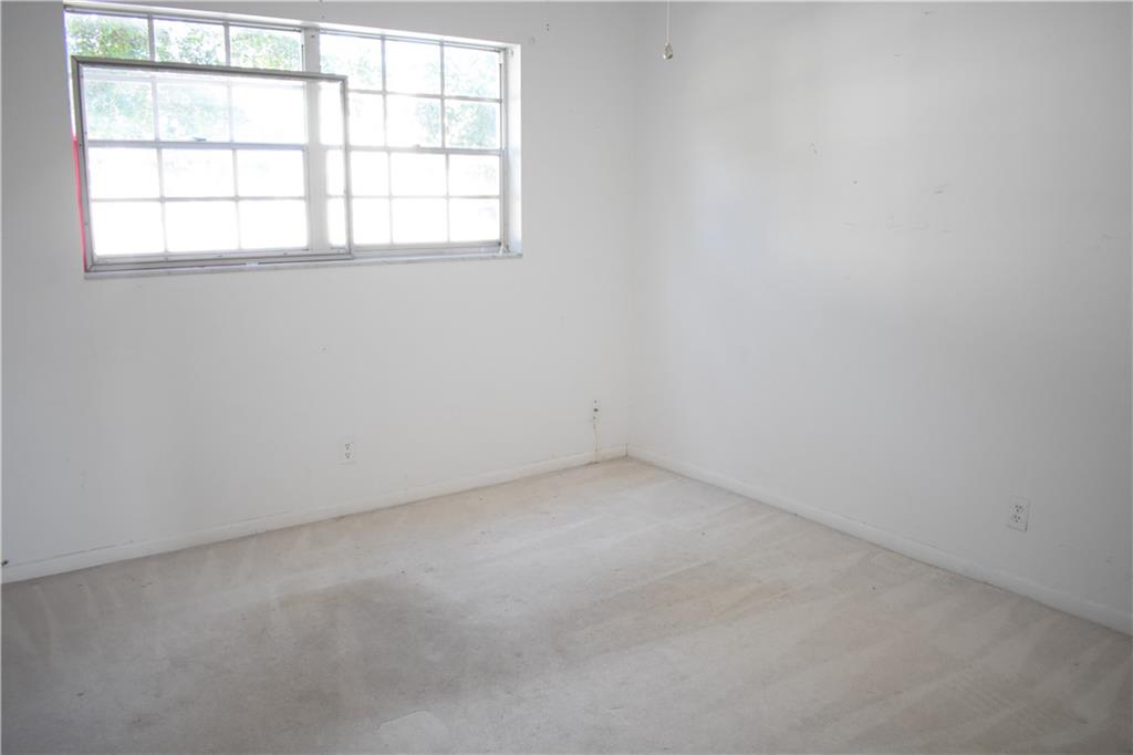 NORTH HAMPTON COURT - Residential