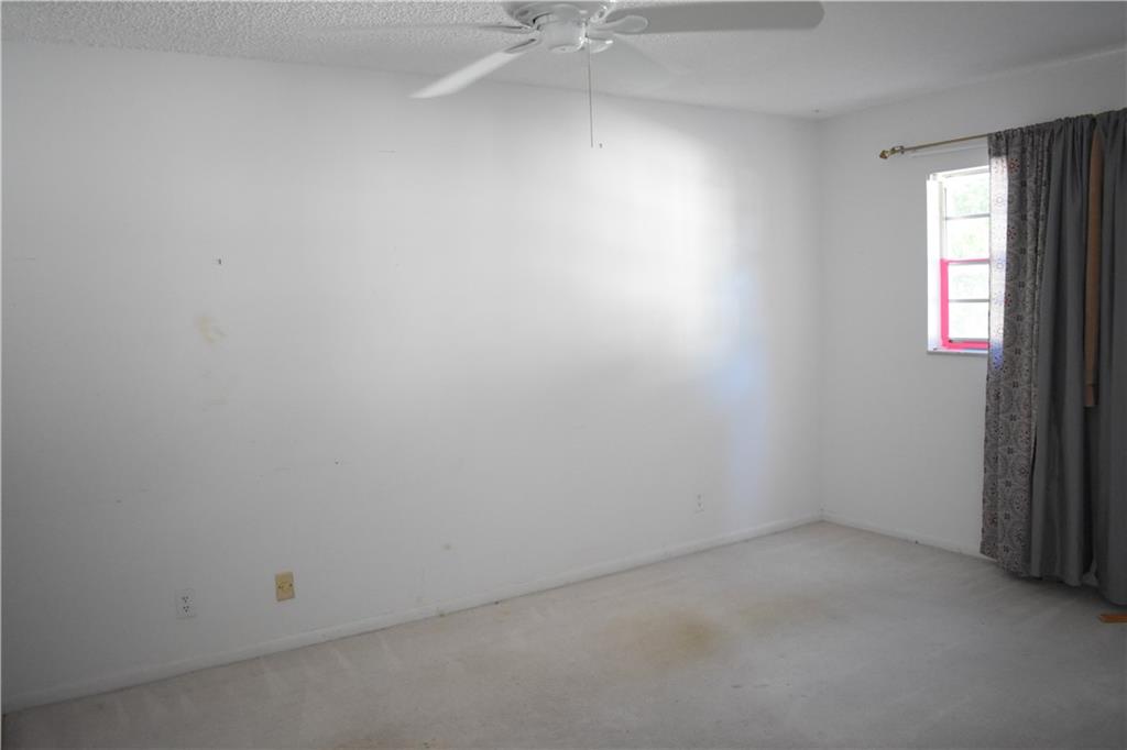 NORTH HAMPTON COURT - Residential