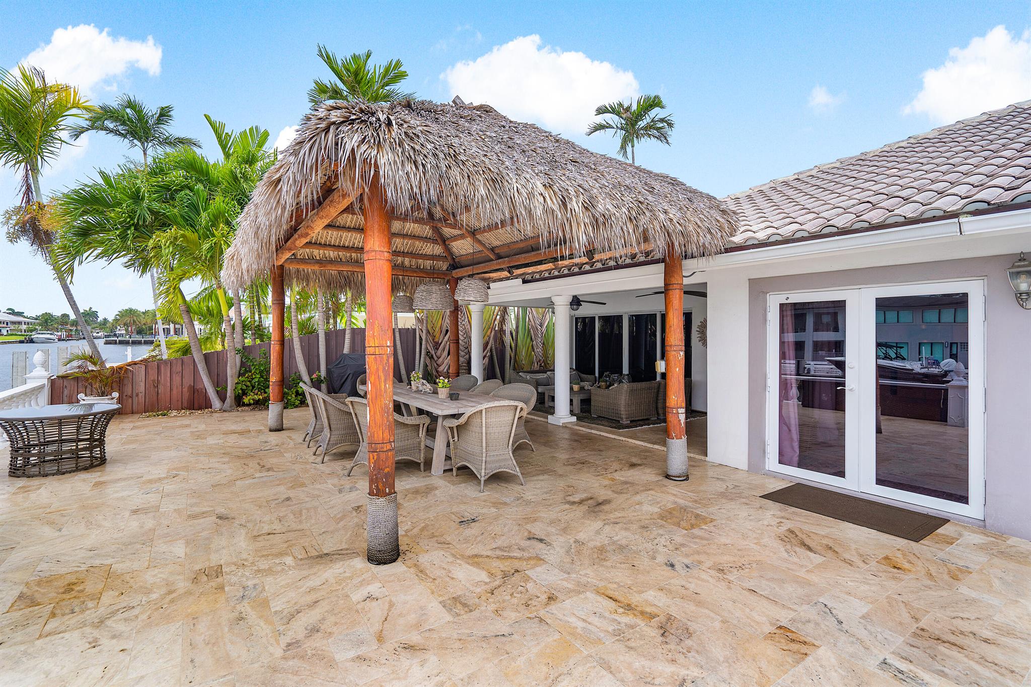 BERMUDA RIVIERA - Residential