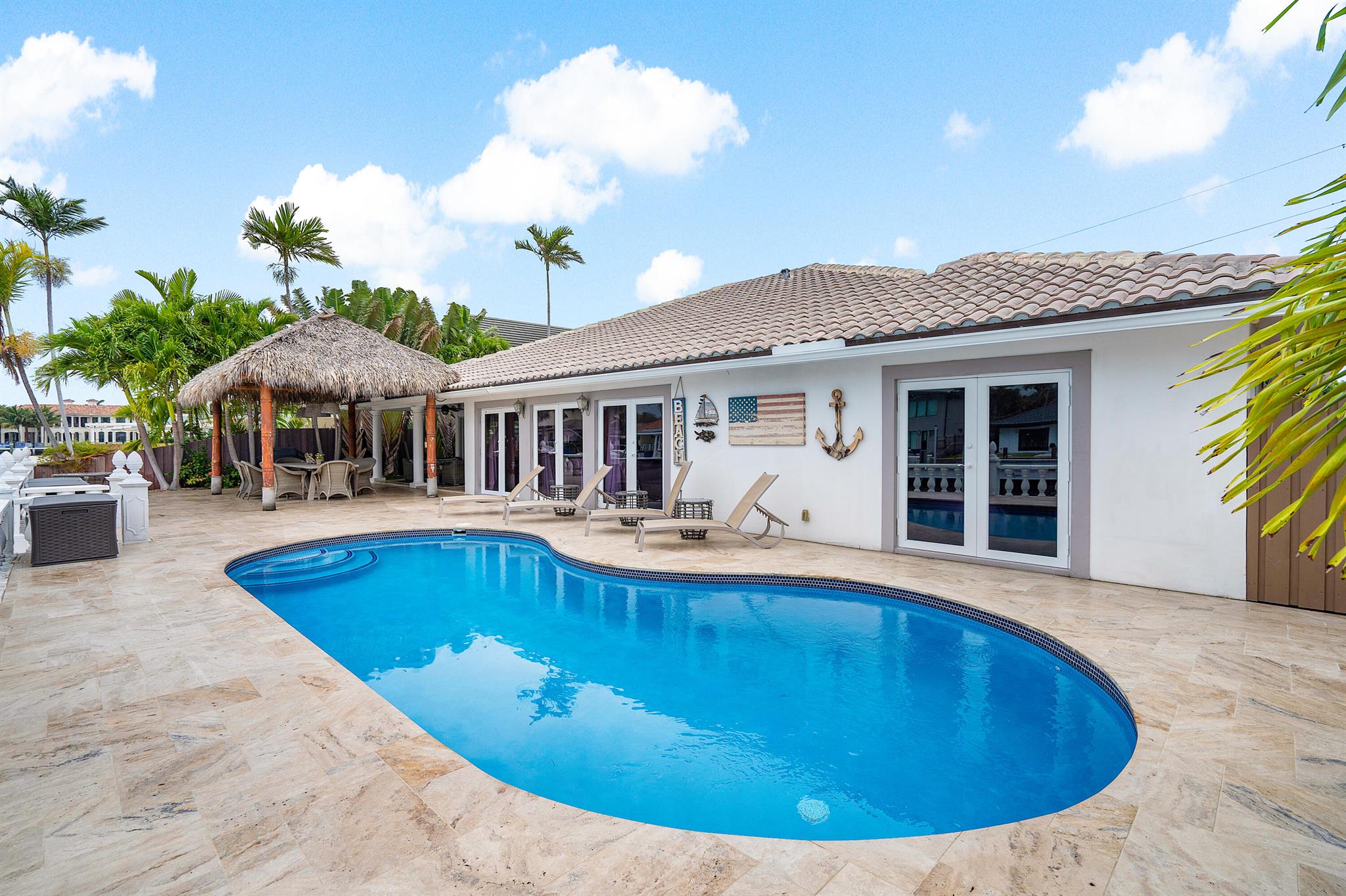 BERMUDA RIVIERA - Residential