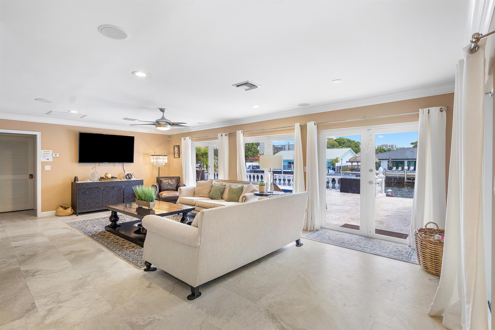 BERMUDA RIVIERA - Residential